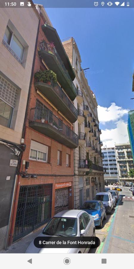 Idyllic Apartment With Terrace バルセロナ エクステリア 写真